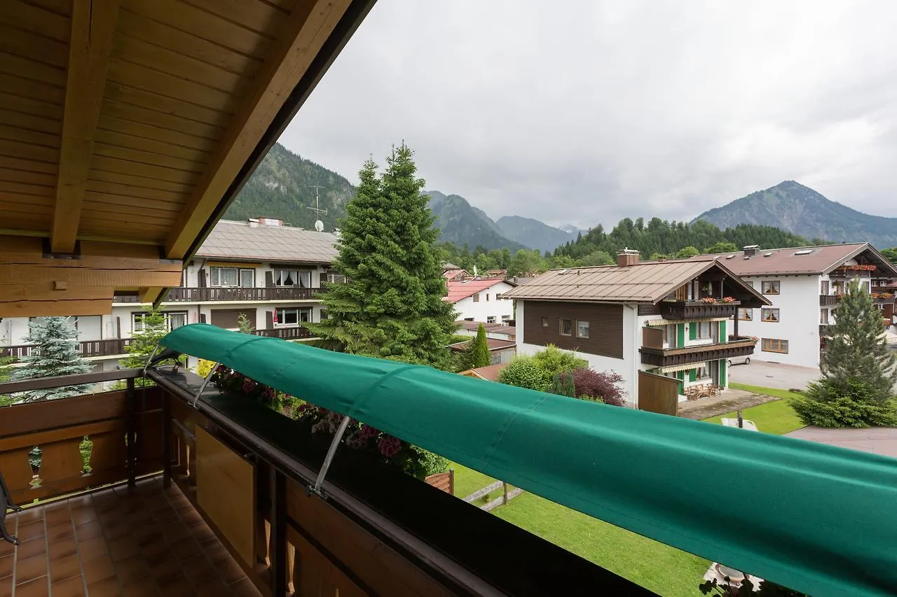 Apartment Alpenflair Ferienwohnungen Gästehaus Tepferdt Oberstdorf
